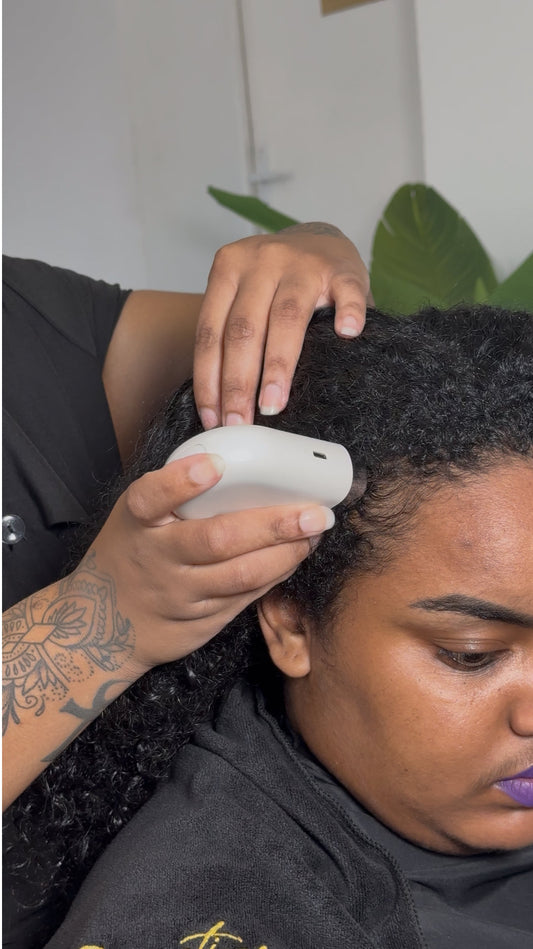 Diagnostic Capillaire & HairNeedling : La haute technologie au service du cheveu afro